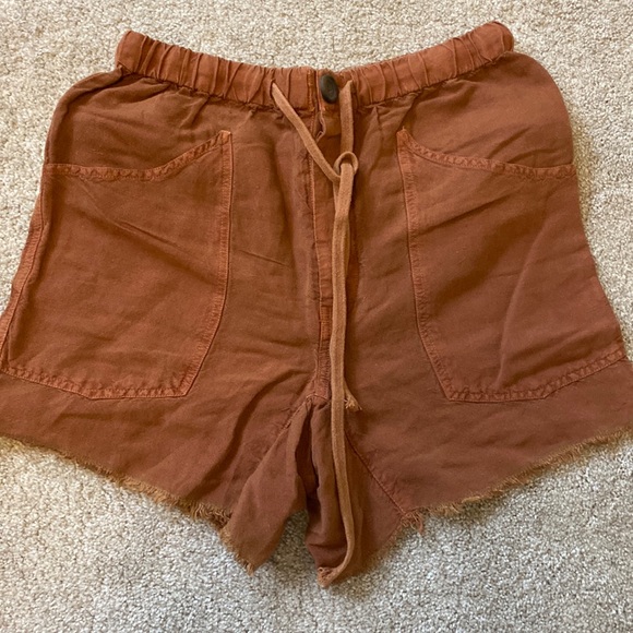 Free People linen shorts - Picture 2 of 4
